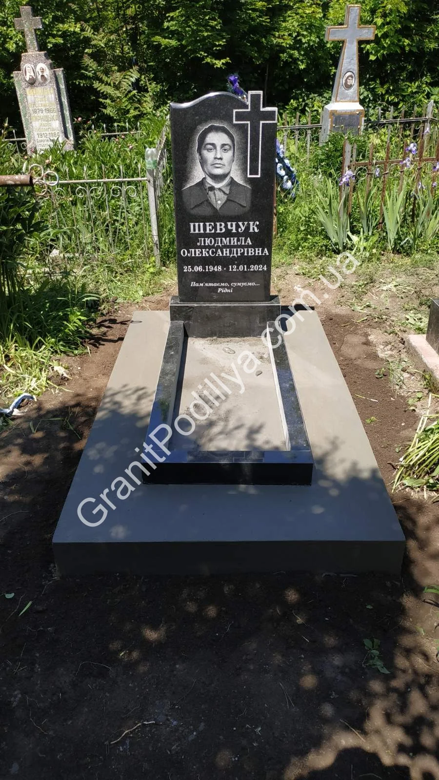 Подвійний пам'ятник з граніту - Кам'янець-Подільський | GranitPodillya